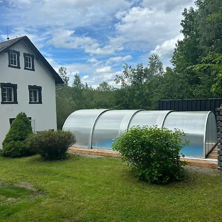 Vakantiehuis Traditionelles Haus, Umgeben Von Waeldern In Ralsko Stráž pod Ralskem